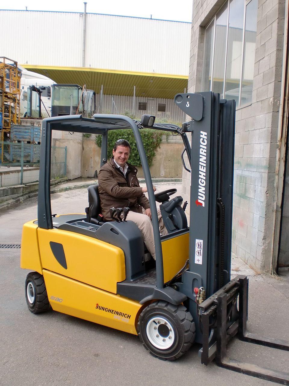 How to Start A Pallet Recycling Business: Wooden Waste into Cash